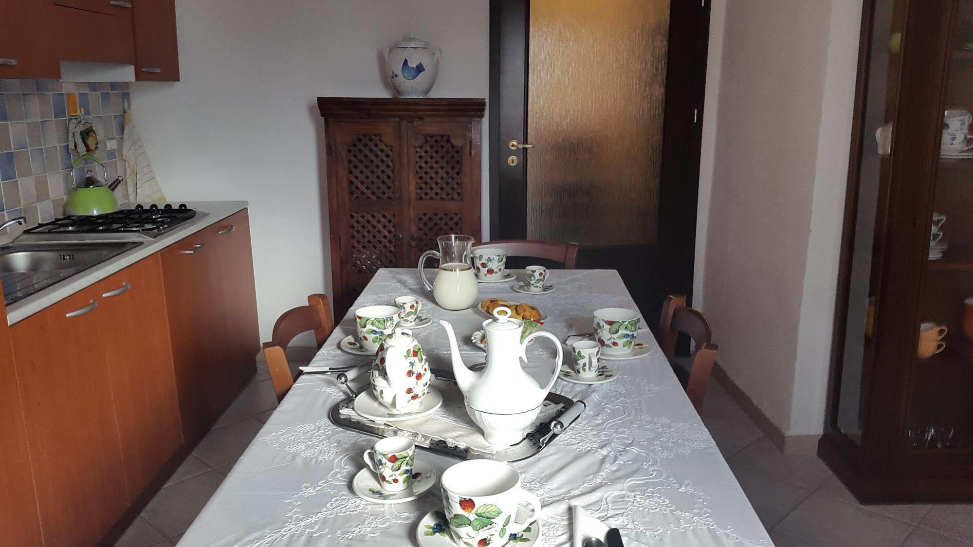 Affittacamere Peonia Oliena Kültér fotó